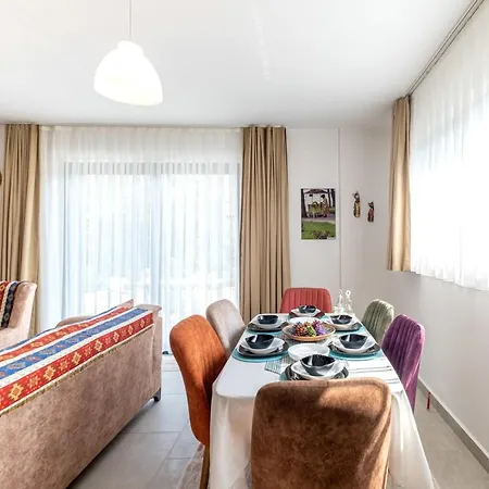 Central Villa Near Sea With Balcony In Fethiye Göcek